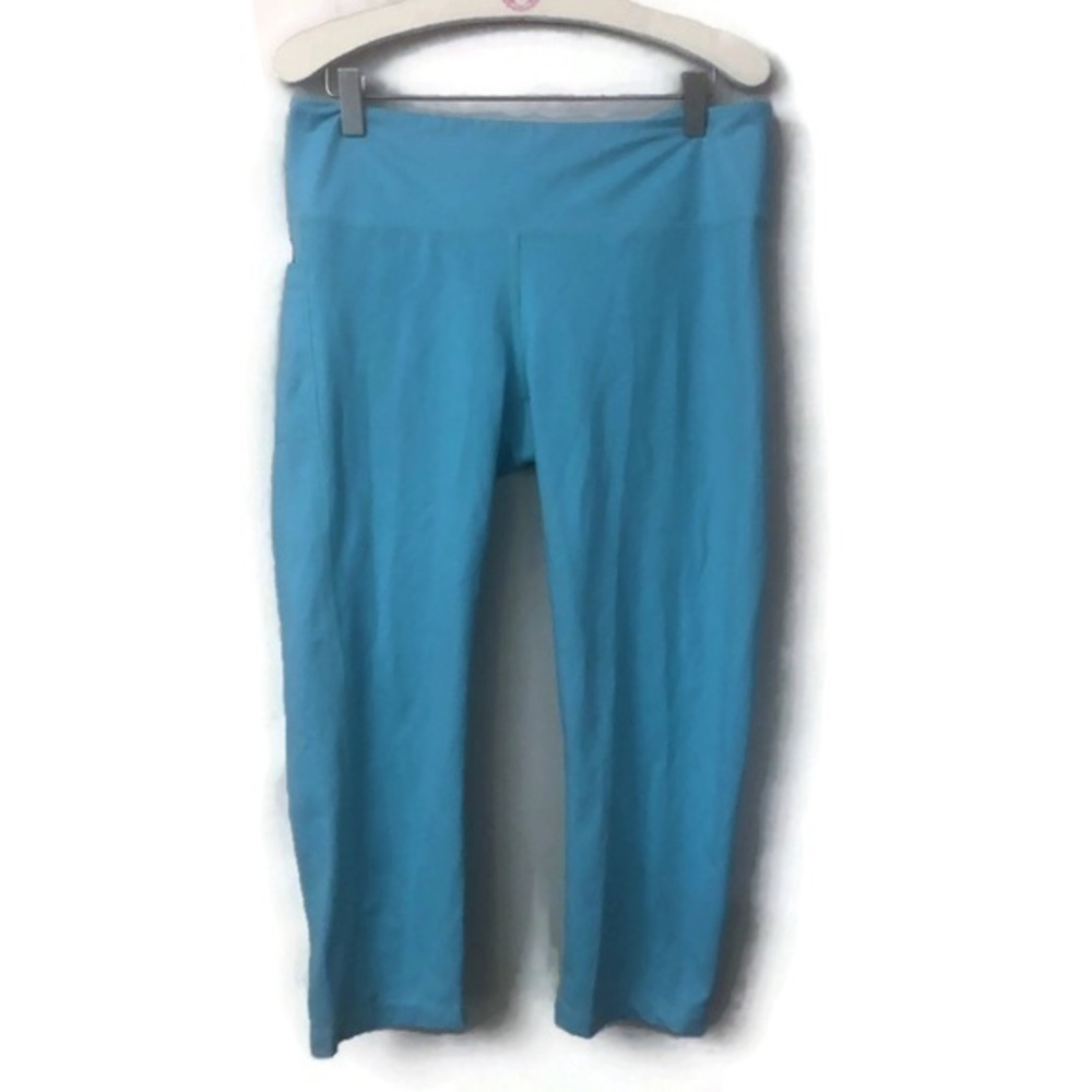 feed me fight me is that a doughnut in your pocket crop leggings sz Lg